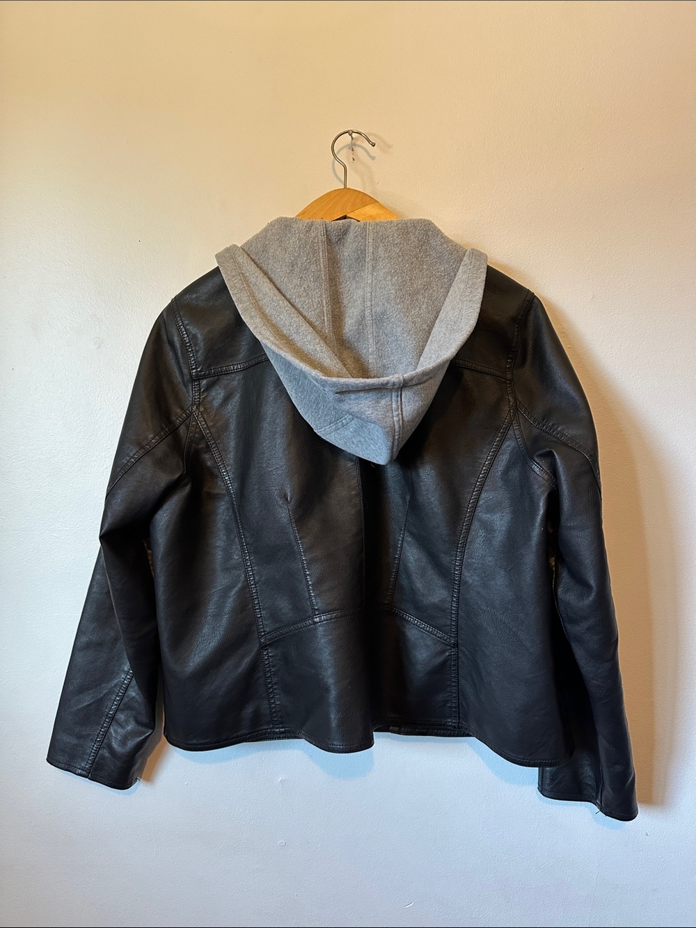 Aliva Ford Black Faux Leather Jacket with Gray Hood Women's Size 2X - Picture 3 of 5